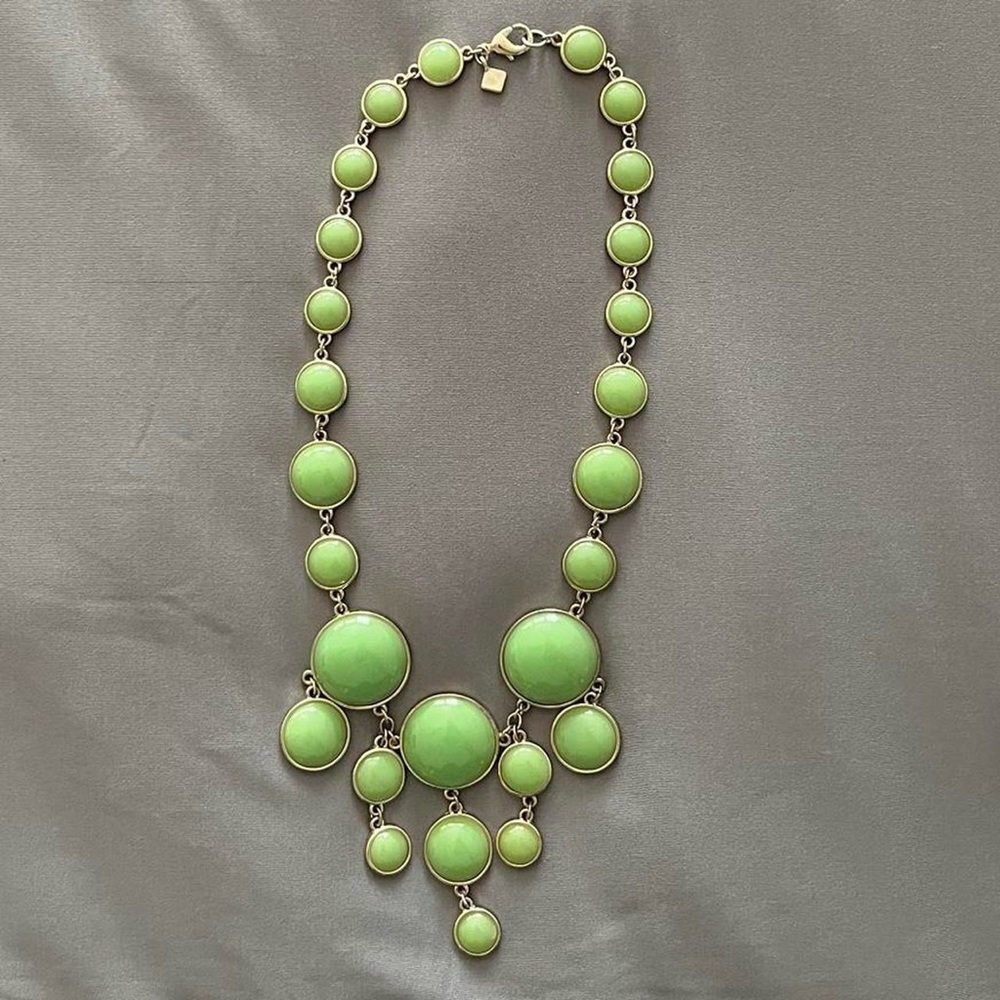 Green gem necklace